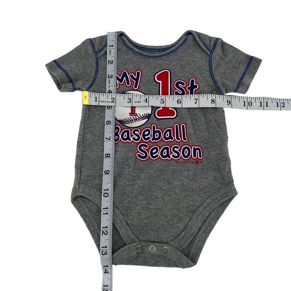 Team Athletics Gray My 1st Baseball Season Short Sleeve Onesie Size 3/6 Months - Picture 4 of 5